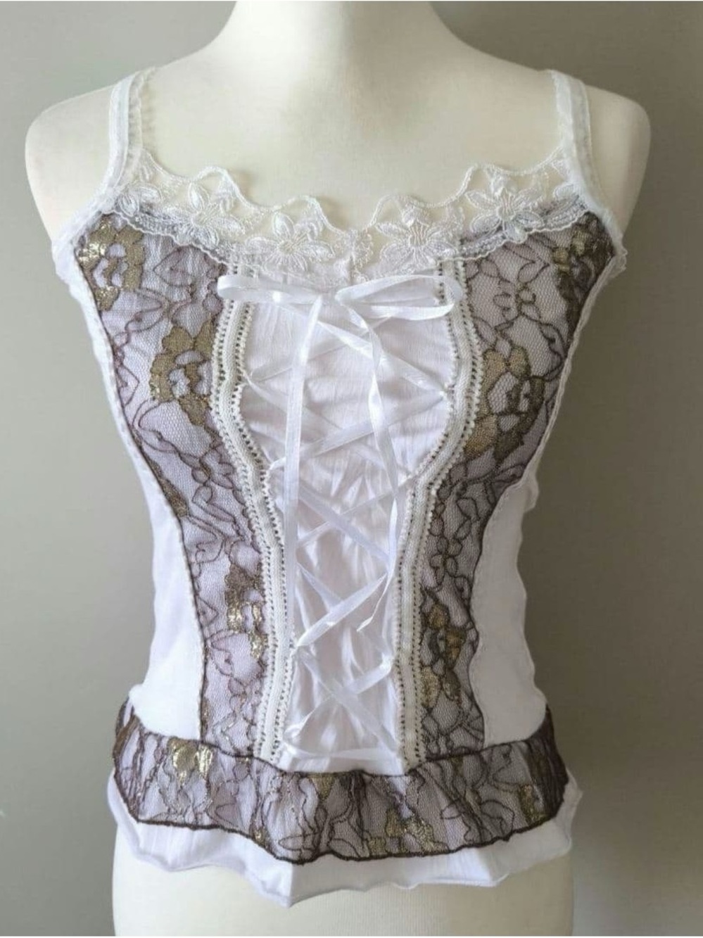 moving sale 💕 - j-fashion white corset style top with lace and ribbon